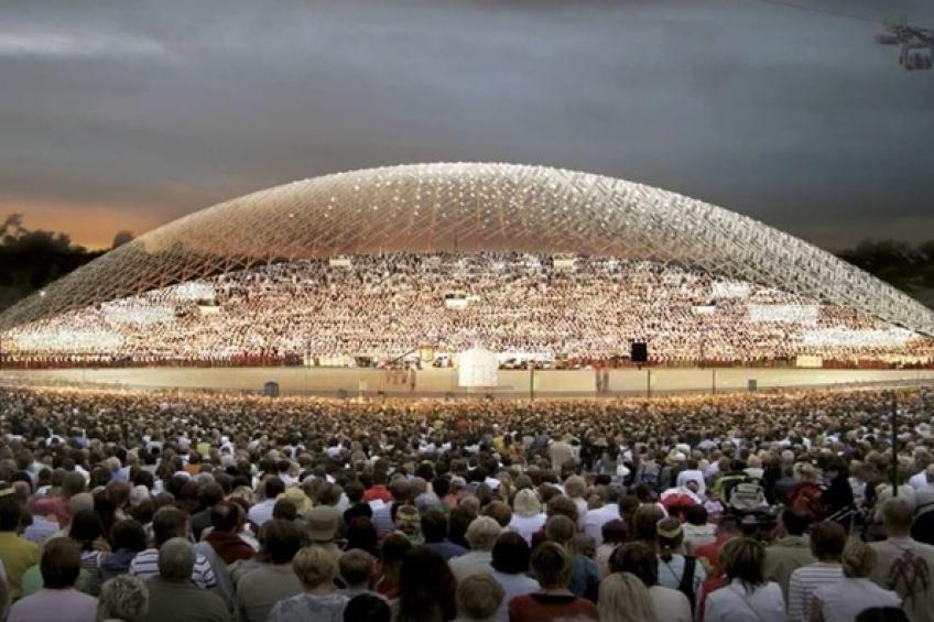 Is planned to rebuild Mežaparks open-air stage